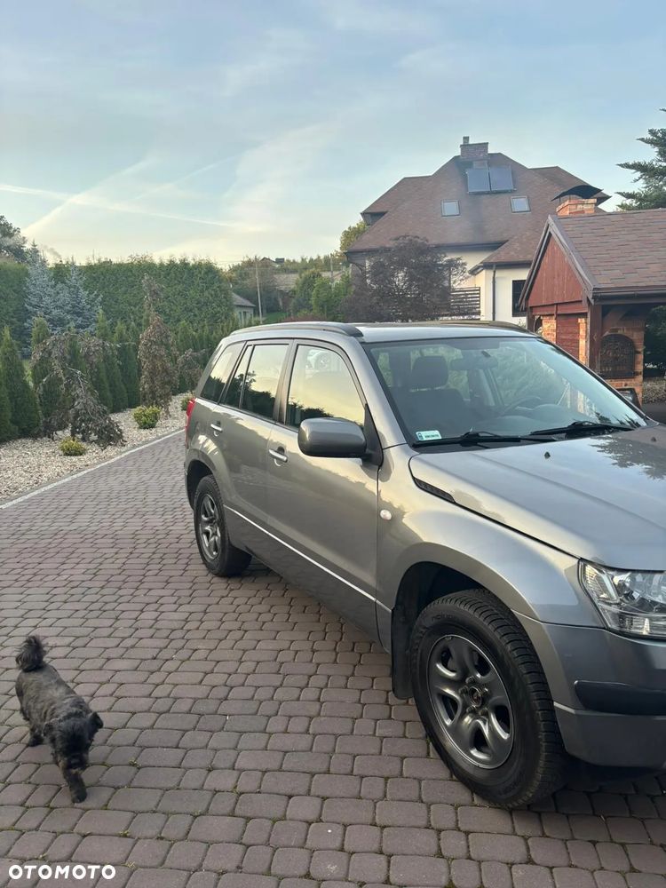 Suzuki Grand Vitara 2.0 - 3