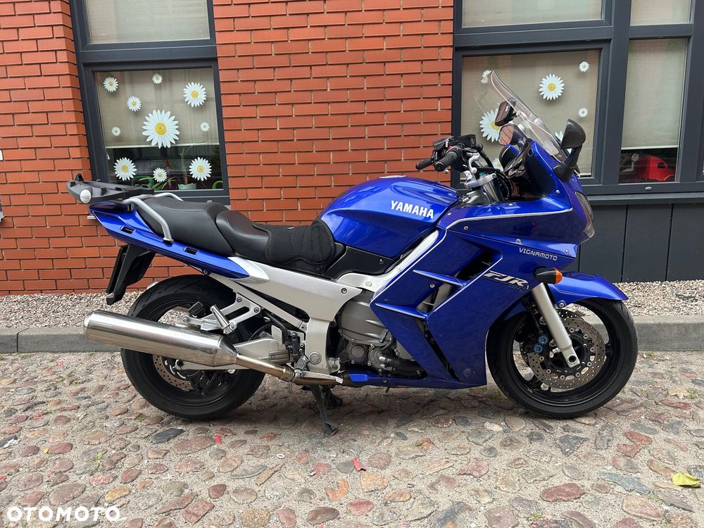 Yamaha FJR - 17