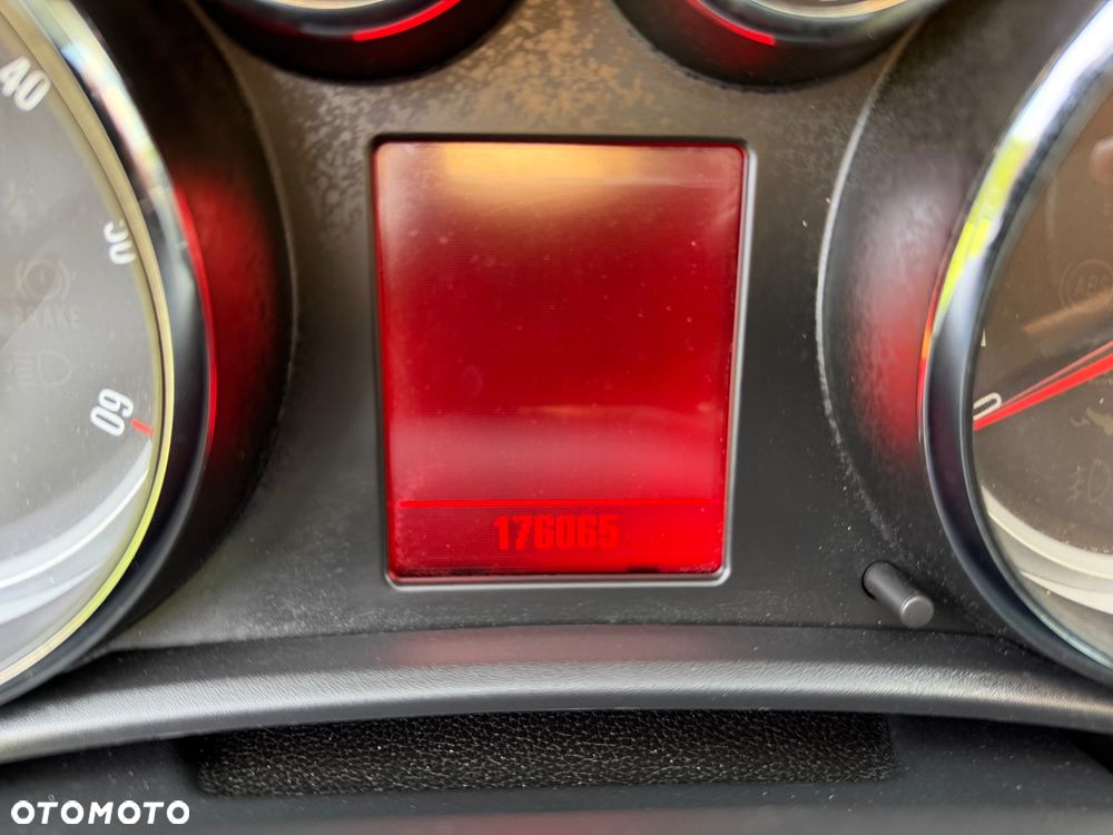 Opel Astra 1.7 CDTI DPF Edition - 27