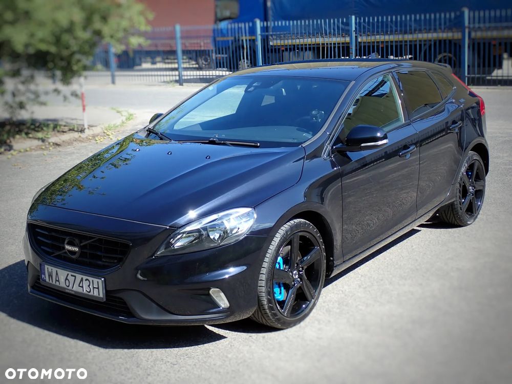 Volvo V40 D3 R Design - 1
