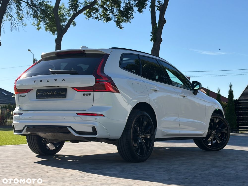Volvo XC 60 B5 B AWD Ultra Black Edition - 7