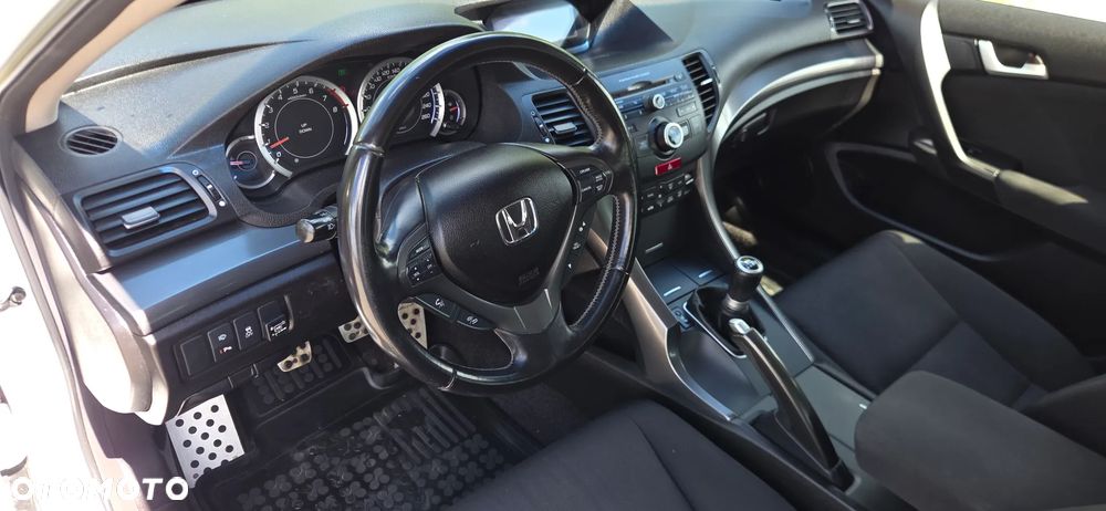 Honda Accord 2.0 Elegance Advantage - 20
