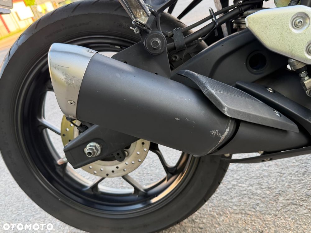 Yamaha R3 - 9