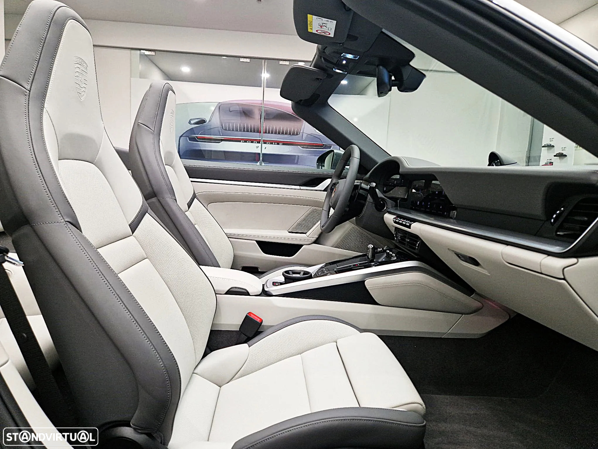 Porsche 911 (992) Carrera - 38