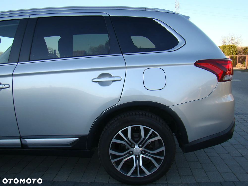 Mitsubishi Outlander 2.0 2WD CVT Diamant - 8