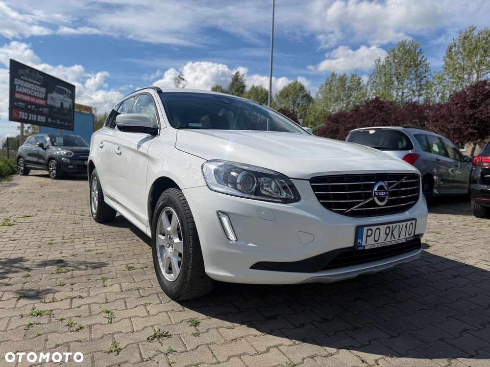 Volvo XC 60 D5 AWD Momentum - 3