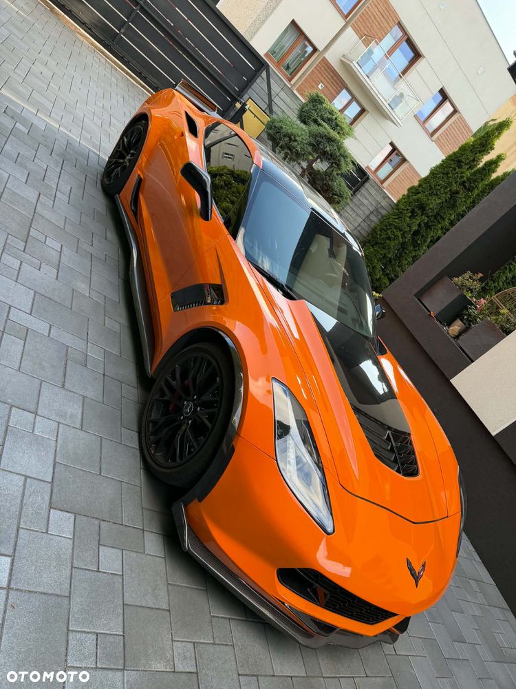 Chevrolet Corvette - 2
