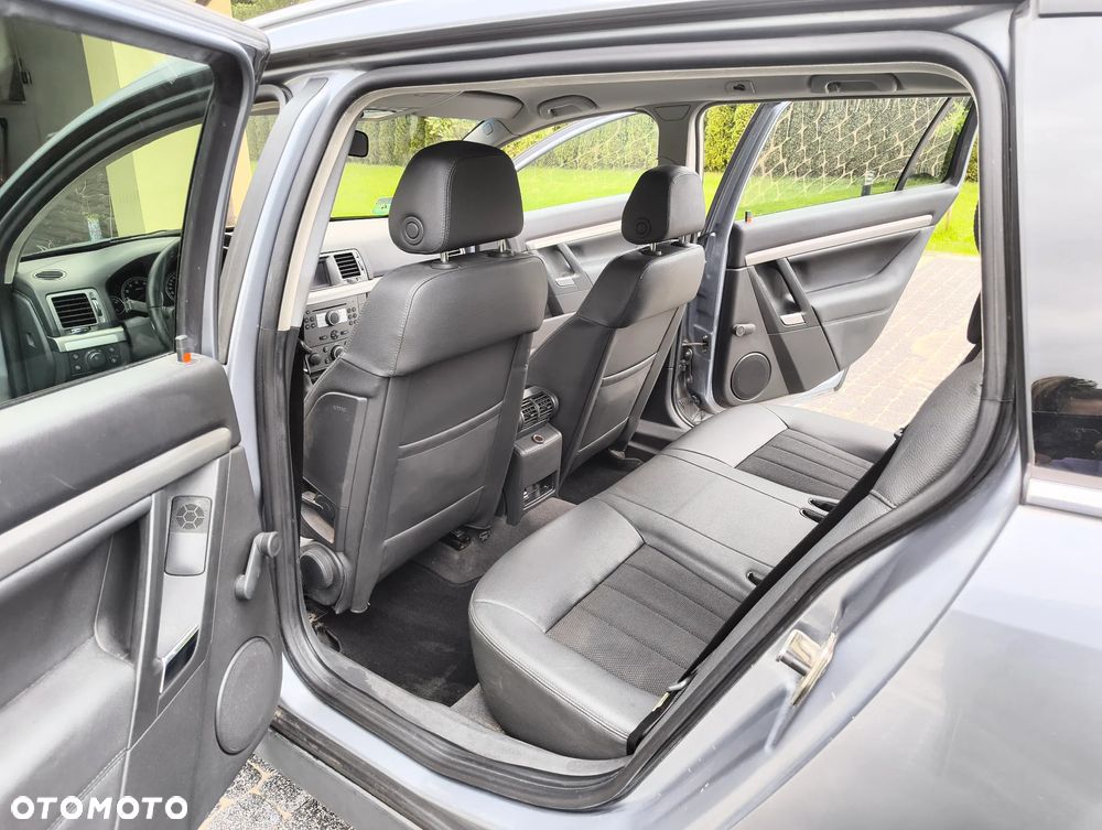 Opel Vectra 1.8 - 15