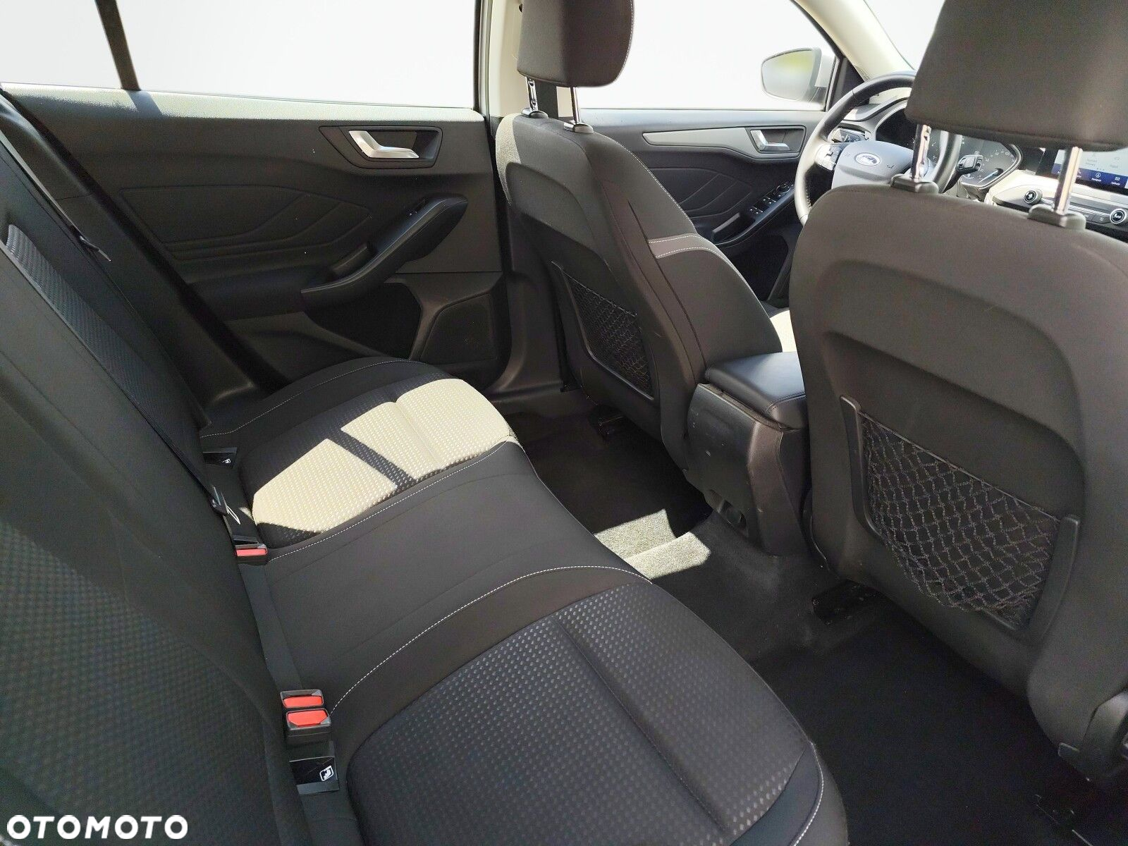 Ford Focus - 16