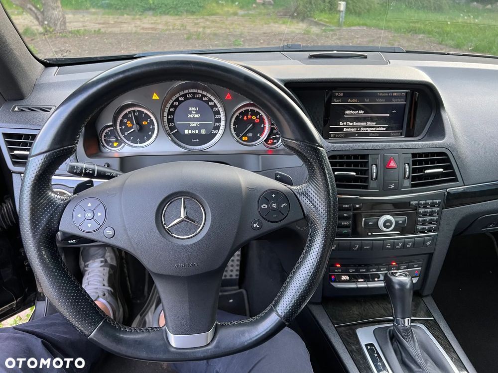 Mercedes-Benz Klasa E 350 CDI DPF BlueEFFICIENCY 7G-TRONIC Avantgarde - 19