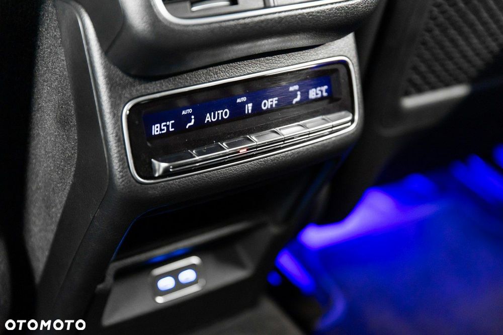 Mercedes-Benz GLE - 33