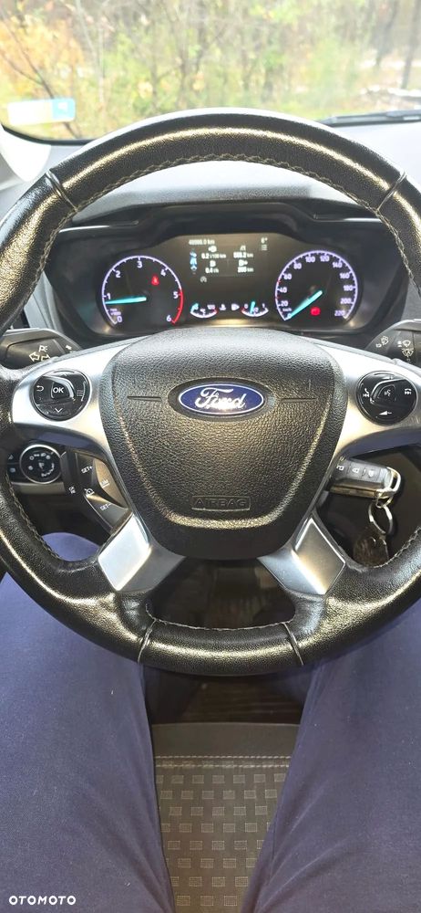 Ford Transit Connect - 10