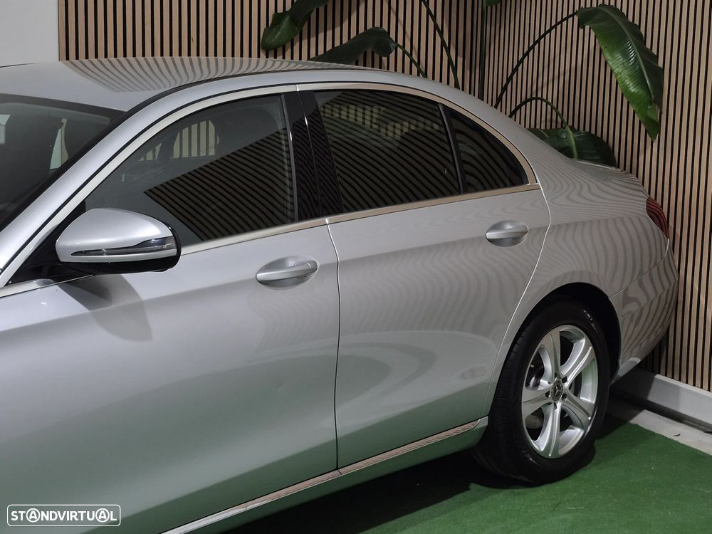 Mercedes-Benz E 220 d Avantgarde - 6