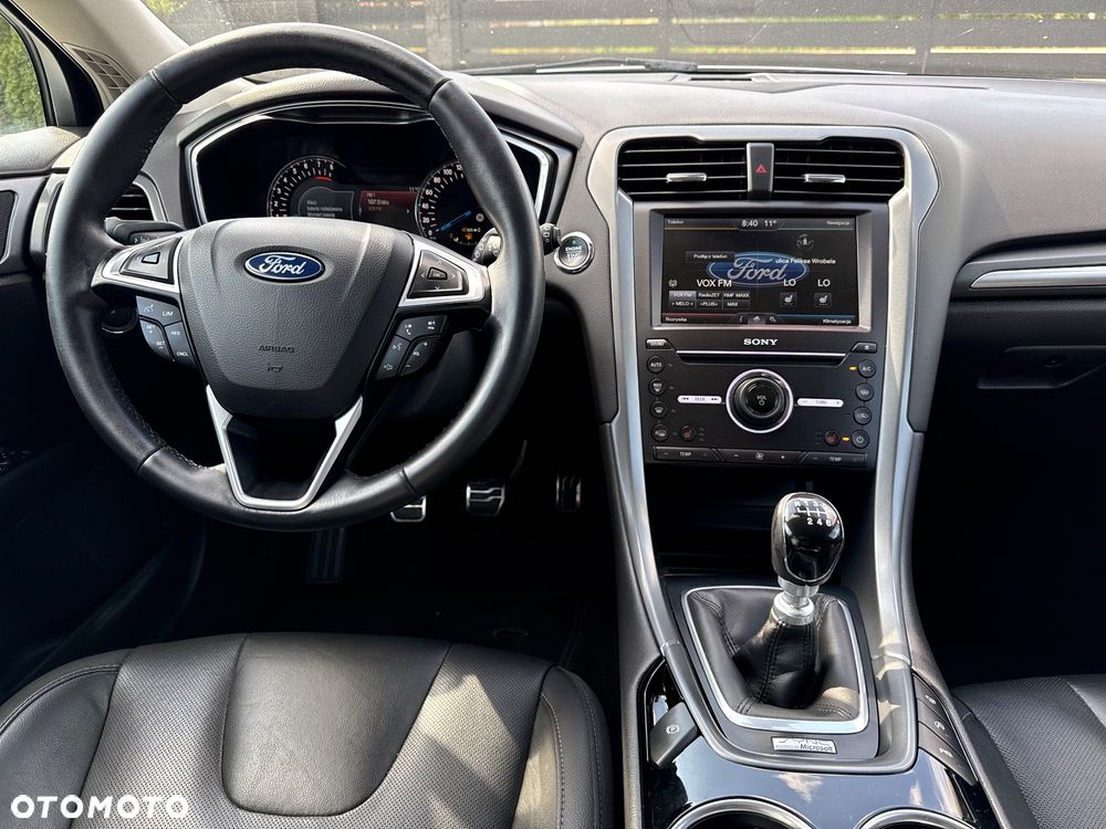 Ford Mondeo 1.5 EcoBoost ST-Line X - 32