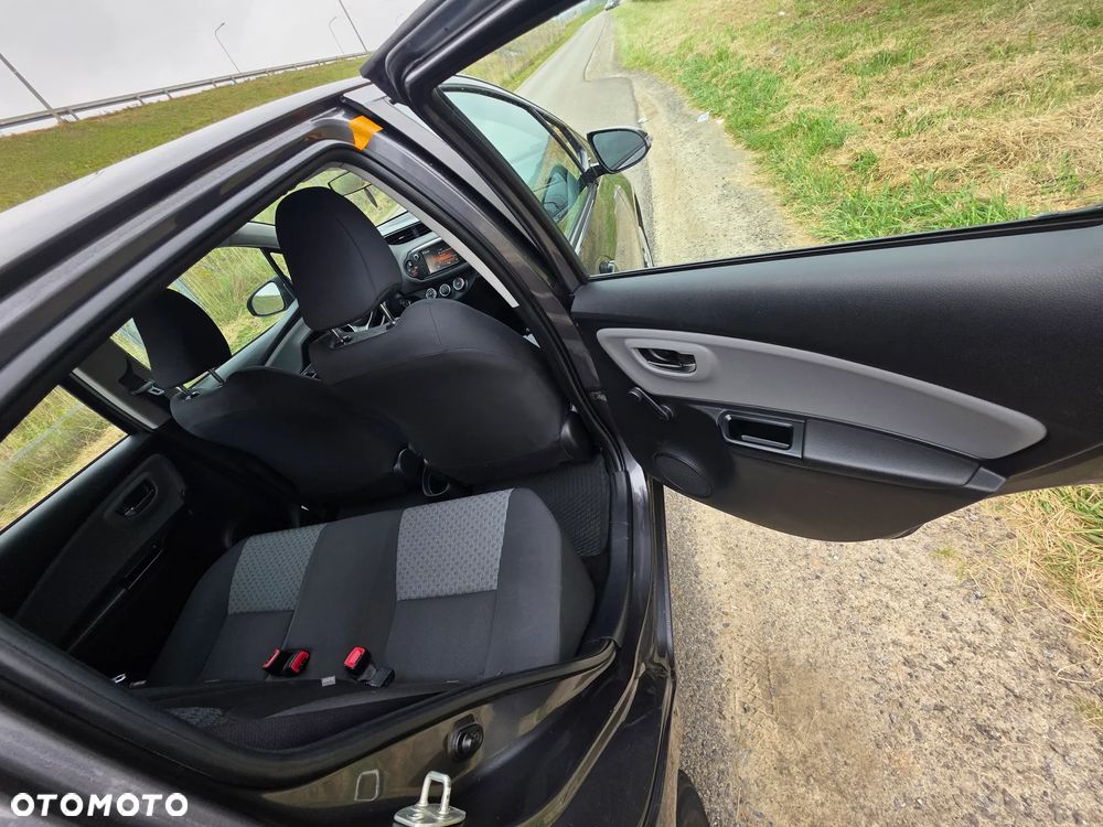 Toyota Yaris 1.33 Premium - 10