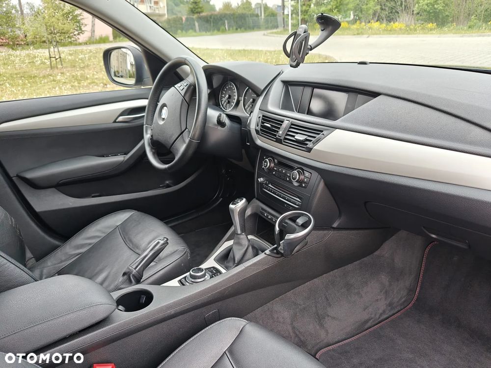 BMW X1 xDrive18d xLine - 16
