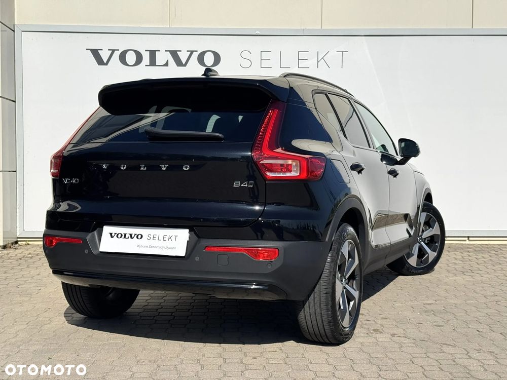 Volvo XC 40 B4 AWD Ultimate Dark - 10