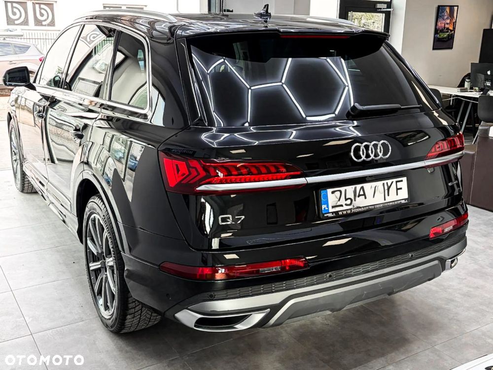 Audi Q7 - 6