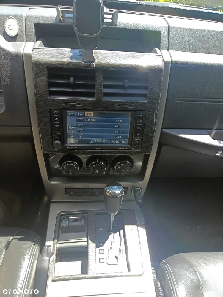 Jeep Cherokee - 12
