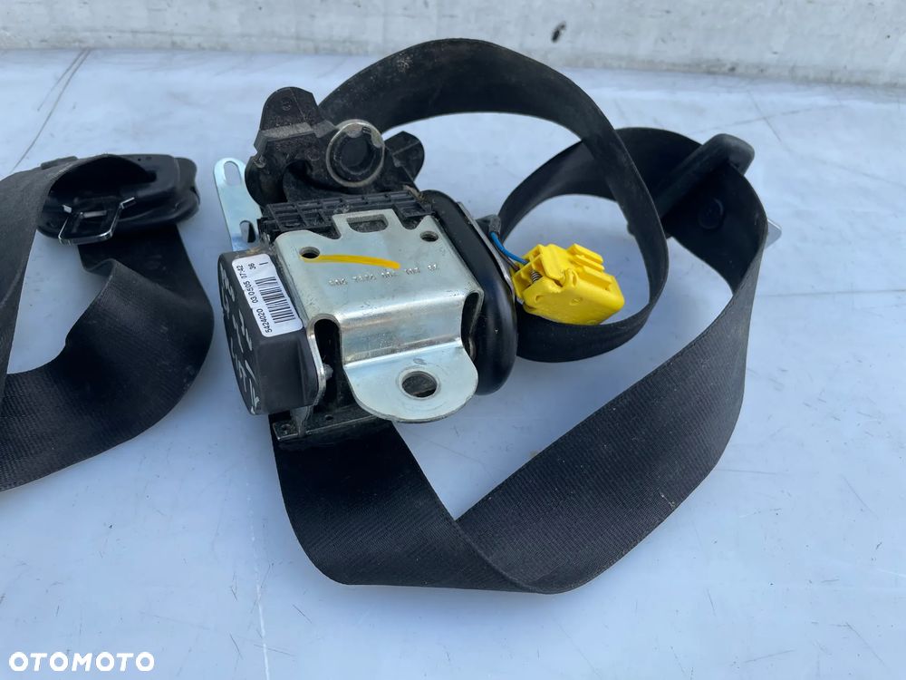 PAS BEZPIECZEŃSTWA LEWY PRAWY PRZÓD VW POLO 9N 3D 6Q3857706G 6Q3857705G - 6