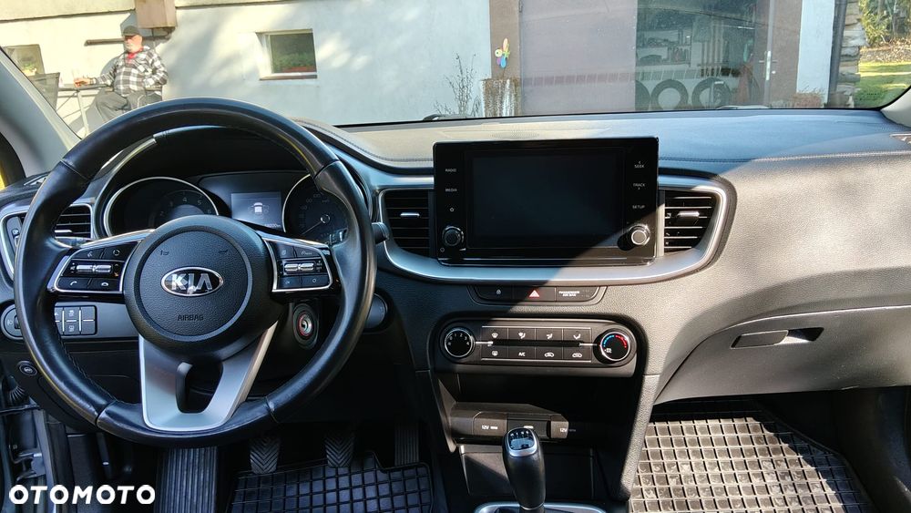 Kia XCeed 1.0 T-GDI L - 14