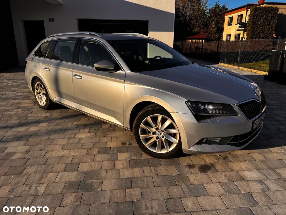Skoda Superb 2.0 TDI Ambition - 2