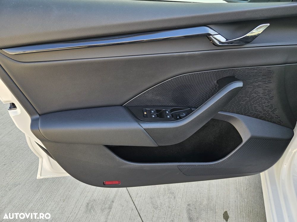 Skoda Octavia 2.0 TDI DSG Ambition - 7