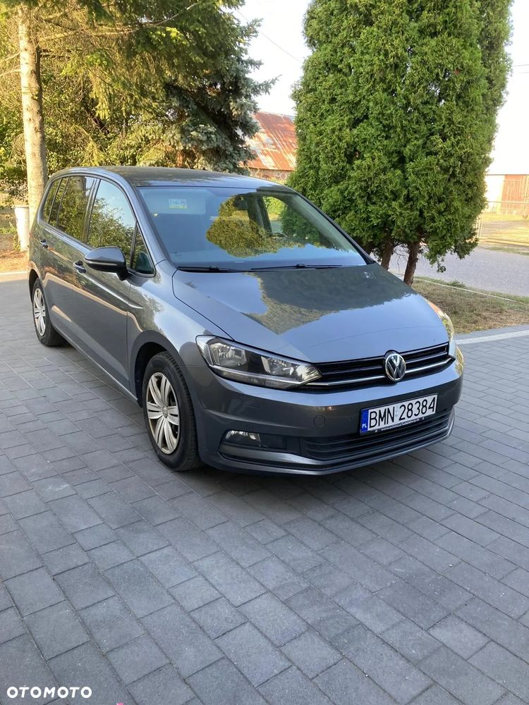 Volkswagen Touran - 25