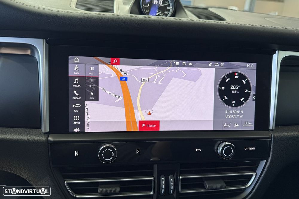 Porsche Macan T - 11