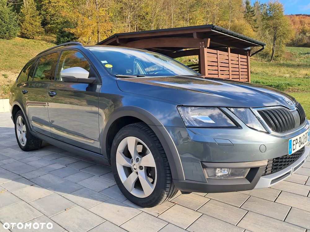 Skoda Octavia Combi 2.0 TDI 4x4 DSG Scout - 7