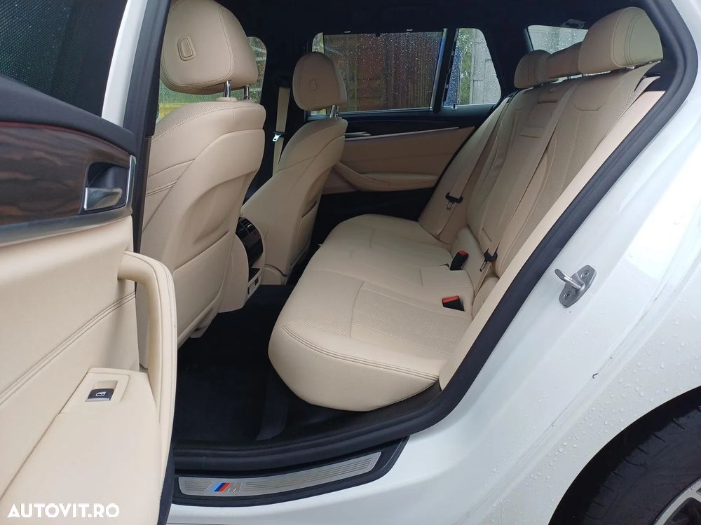 BMW Seria 5 530e xDrive Touring Aut. Luxury Line - 18