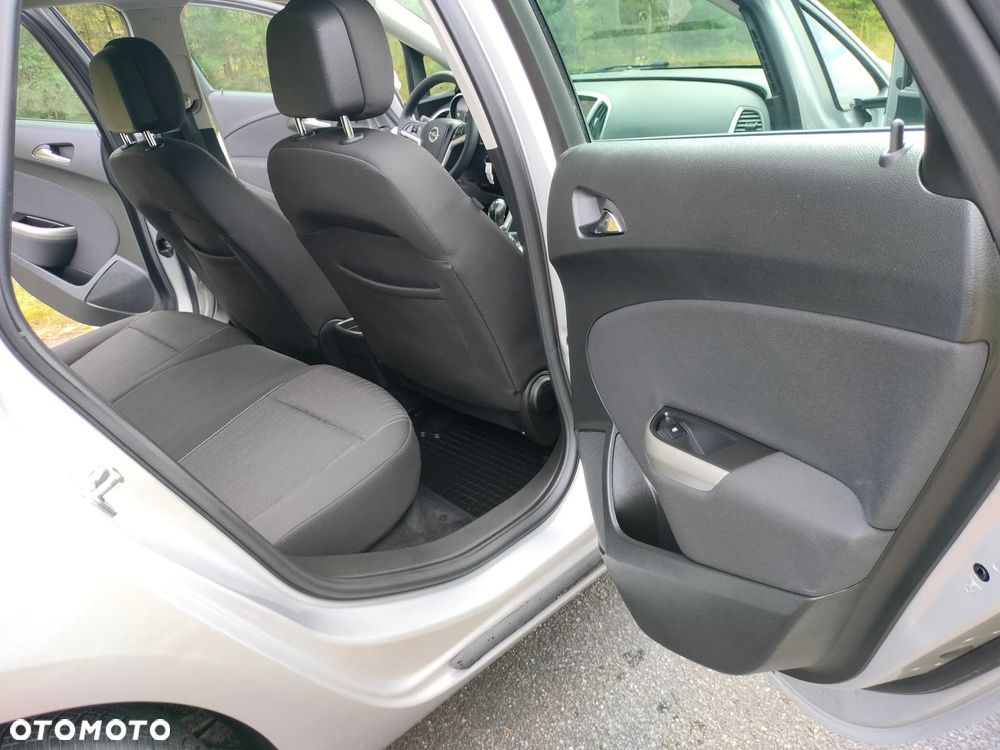 Opel Astra 1.7 CDTI DPF NAVI - 25