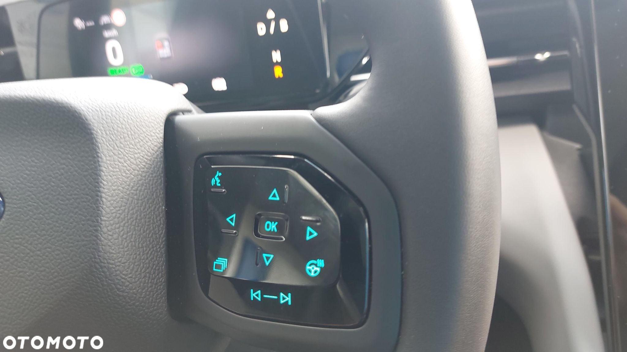 Ford Explorer 77kWh Premium RWD - 24