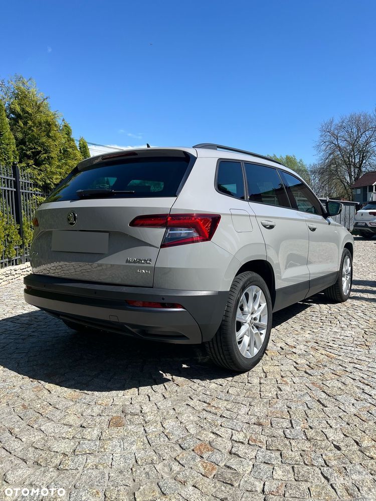 Skoda Karoq 2.0 TDI SCR 4x4 Sportline DSG - 3