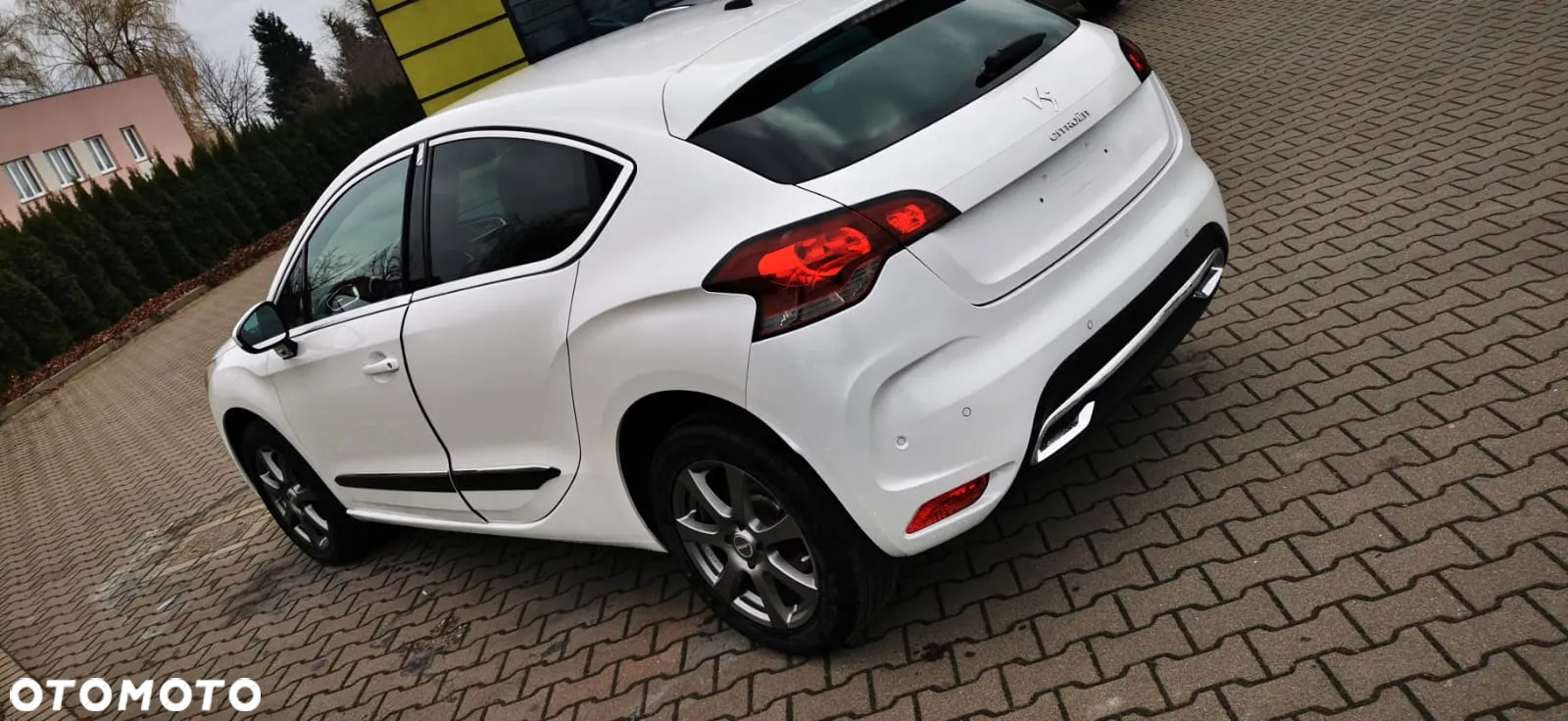 Citroën DS4 2.0 HDi SportChic - 3