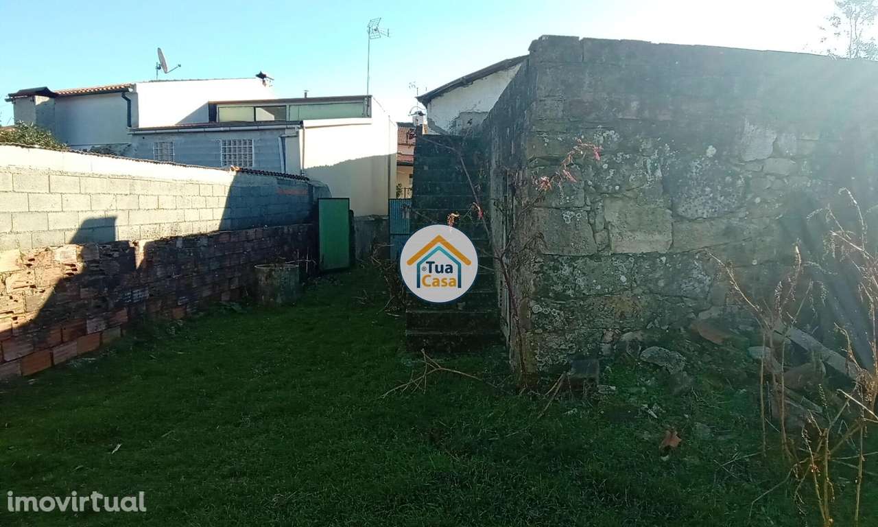 Moradia T4 para Reconstrução em Viseu - Grande imagem: 2/36