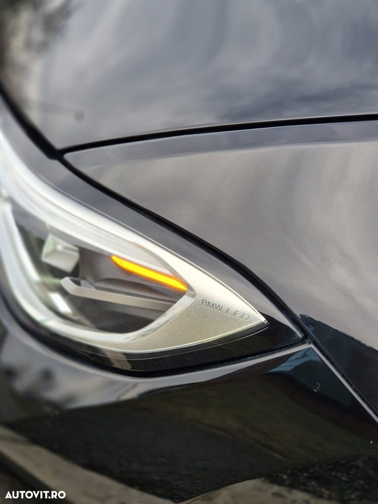 BMW Seria 3 330i Aut. Sport Line - 20