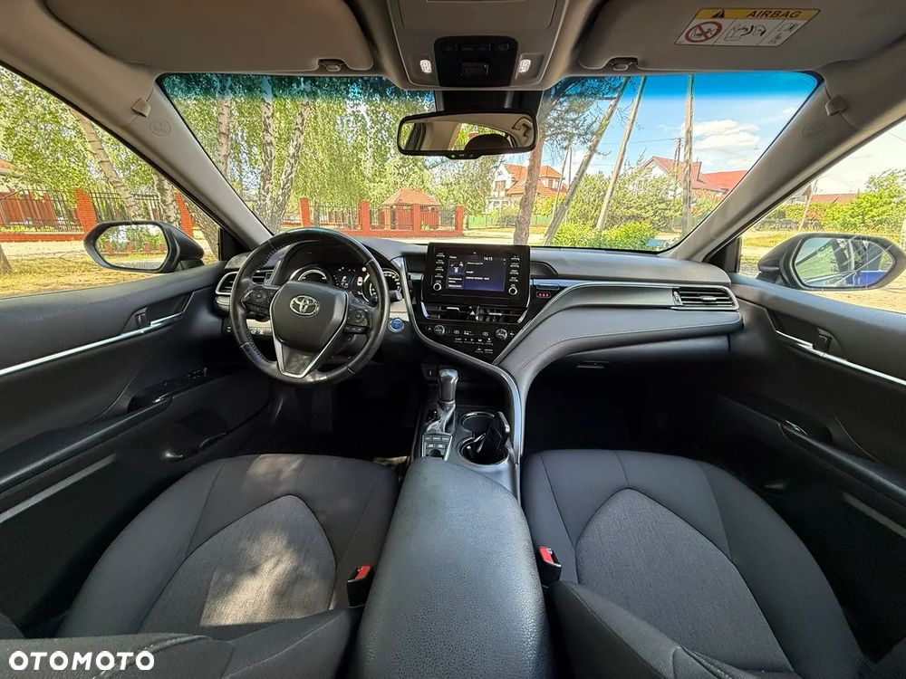 Toyota Camry 2.5 Hybrid Comfort CVT - 18