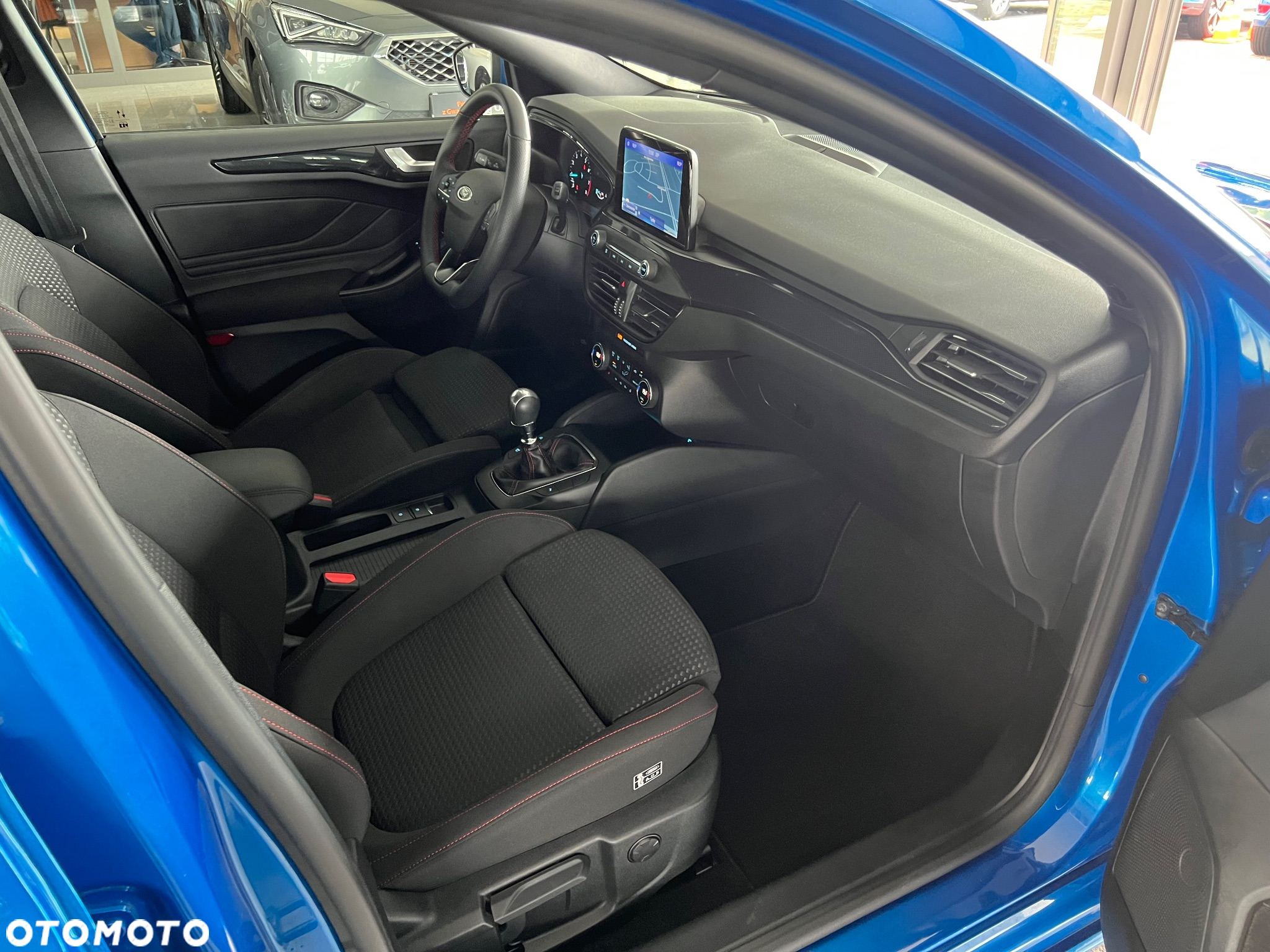 Ford Focus 1.0 EcoBoost ST-Line X - 34