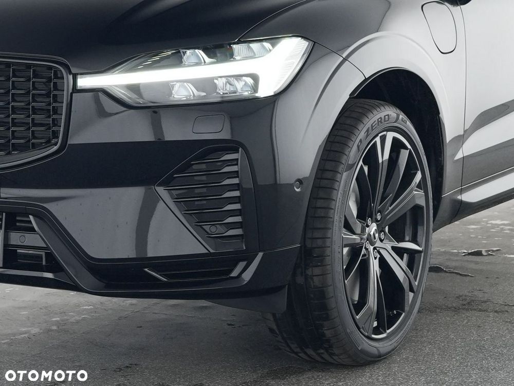 Volvo XC 60 T8 Plug-In Hybrid AWD Plus Black Edition - 10