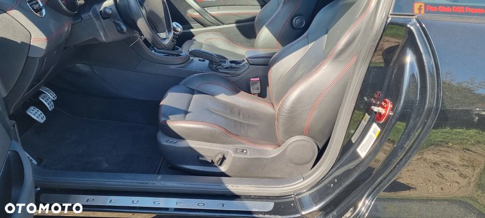 Peugeot RCZ 2.0 HDi FAP 160 Red Carbon - 8