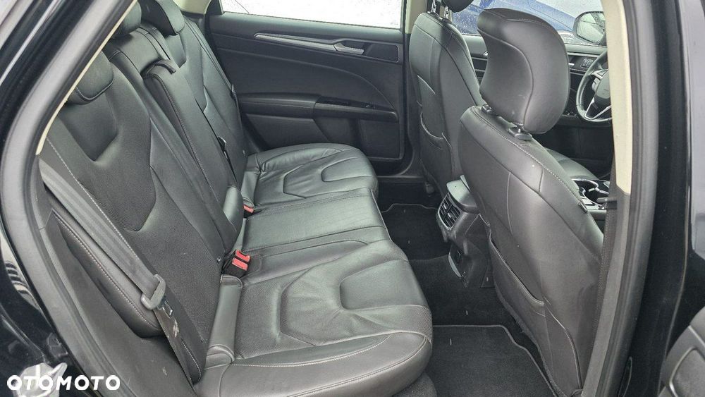 Ford Mondeo - 17