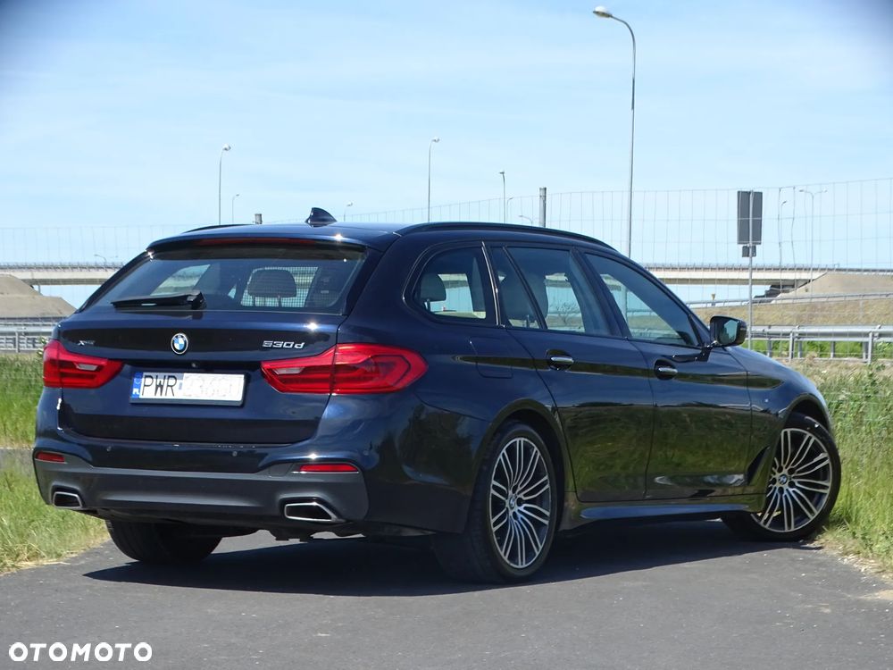 BMW Seria 5 530d xDrive M Sport sport - 10