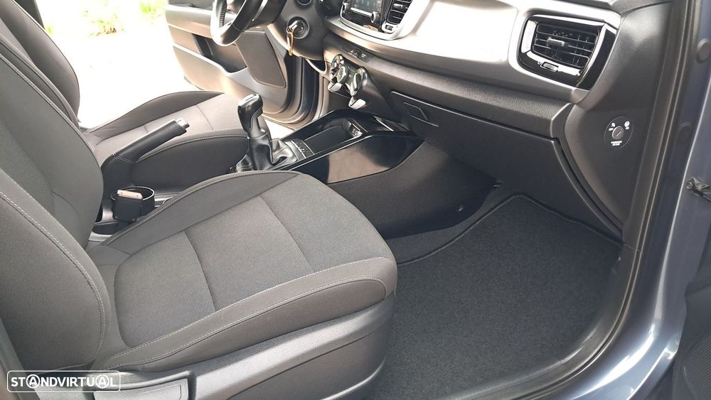 Kia Rio 1.4 CRDi 90 Platinum Edition - 23