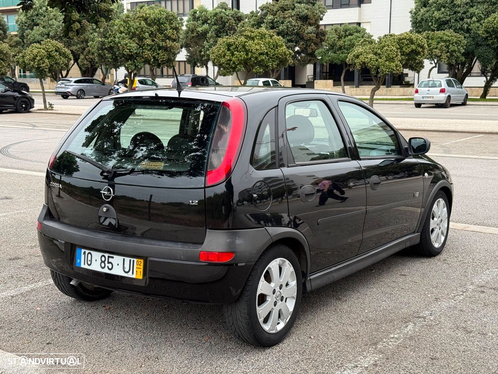 Opel Corsa 1.2 16V Enjoy R - 2