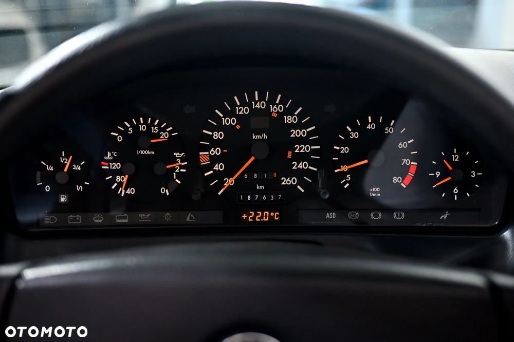 Mercedes-Benz SL - 31
