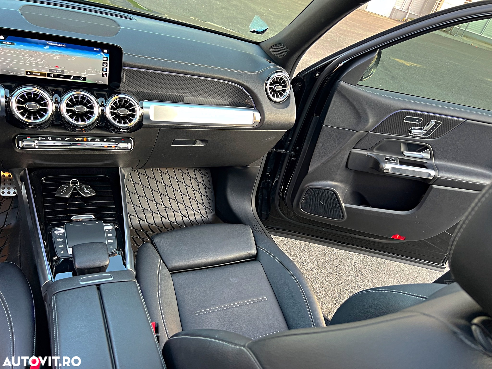 Mercedes-Benz GLB 220 d 4Matic 8G-DCT AMG Line - 17