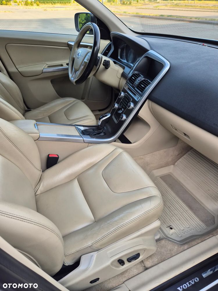 Volvo XC 60 - 16
