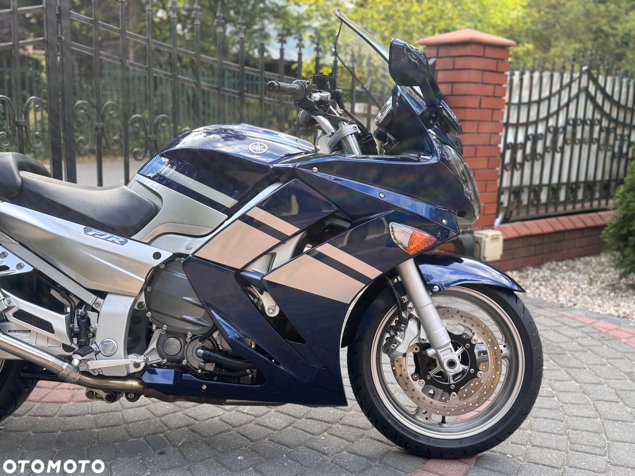 Yamaha FJR - 9