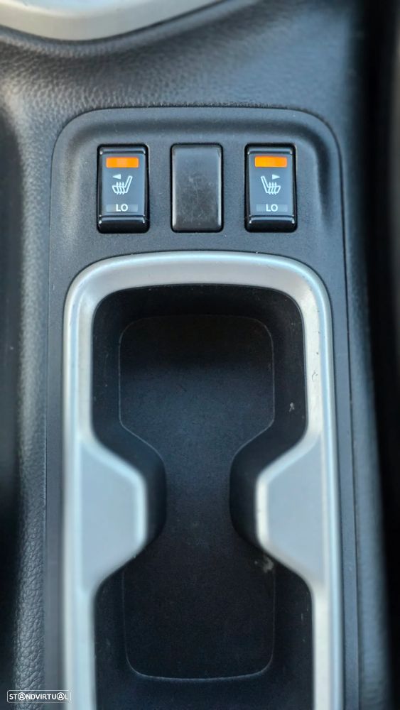 Nissan Navara 2.3 dCi CD 4WD Tekna - 21